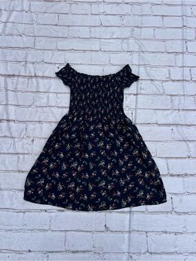 brandy melville off the shoulder dress famous Brandy Melville smocked off the shoulder